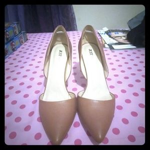 Just Fab Brown Leather Pumps